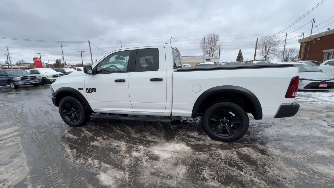2022 RAM 1500 Classic WARLOCK 4X4 |5.7L HEMI |CARPLAY | ALLOYS |TOW PKG Photo4