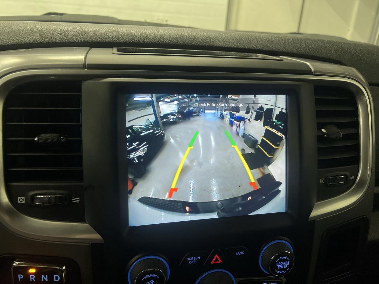 2022 RAM 1500 Classic WARLOCK 4X4 |5.7L HEMI |CARPLAY | ALLOYS |TOW PKG Photo