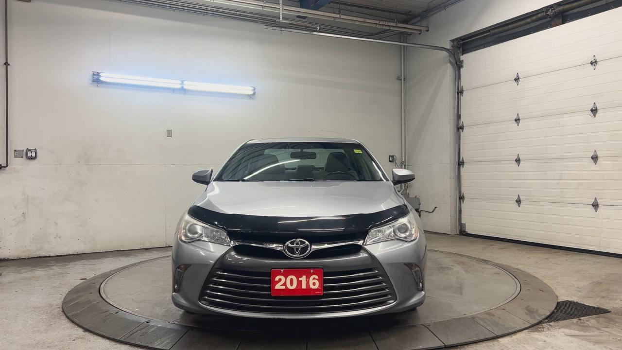 2016 Toyota Camry XLE |LOW KMS! |HTD LEATHER |SUNROOF | NAV |ALLOYS Photo