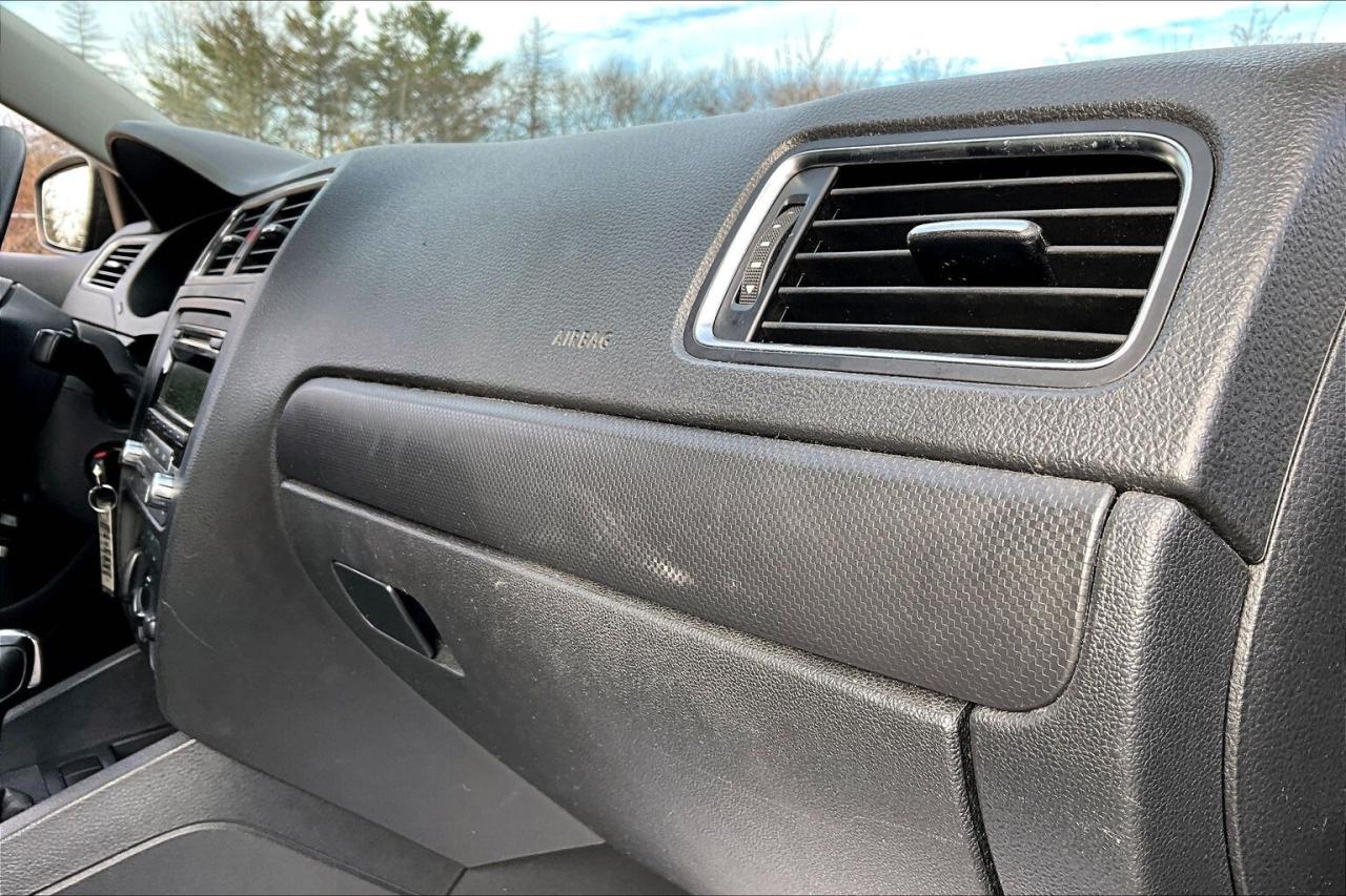 2012 Volkswagen Jetta Sedan Trendline Sedan | AS IS | FWD Photo