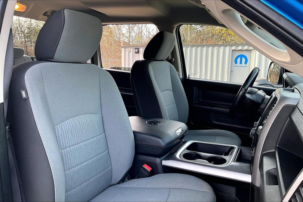 2023 RAM 1500 Classic Night Edition Crew | Sub Zero | TrailerBrake | 4X4 Photo