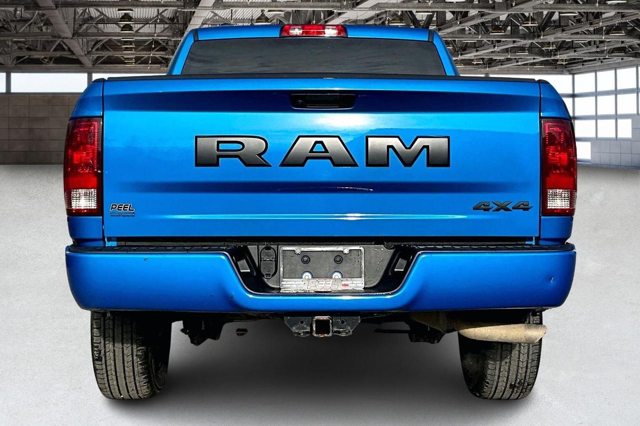 2023 RAM 1500 Classic Night Edition Crew | Sub Zero | TrailerBrake | 4X4 Photo3