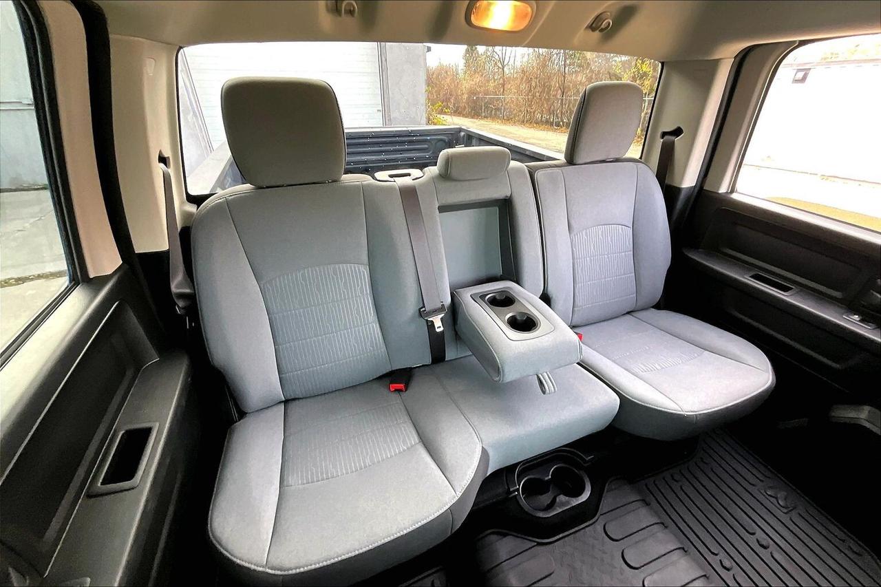 2023 RAM 1500 Classic Night Edition Crew | Sub Zero | TrailerBrake | 4X4 Photo