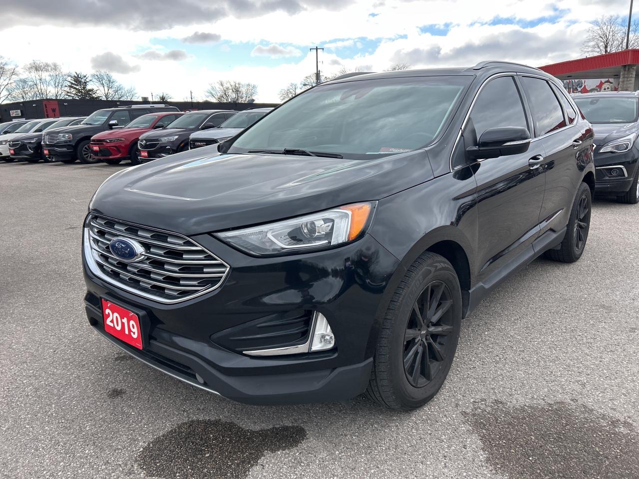 2019 Ford Edge SEL, AWD, HEATED LEATHER SEATS, REMOTE START! - Photo #2