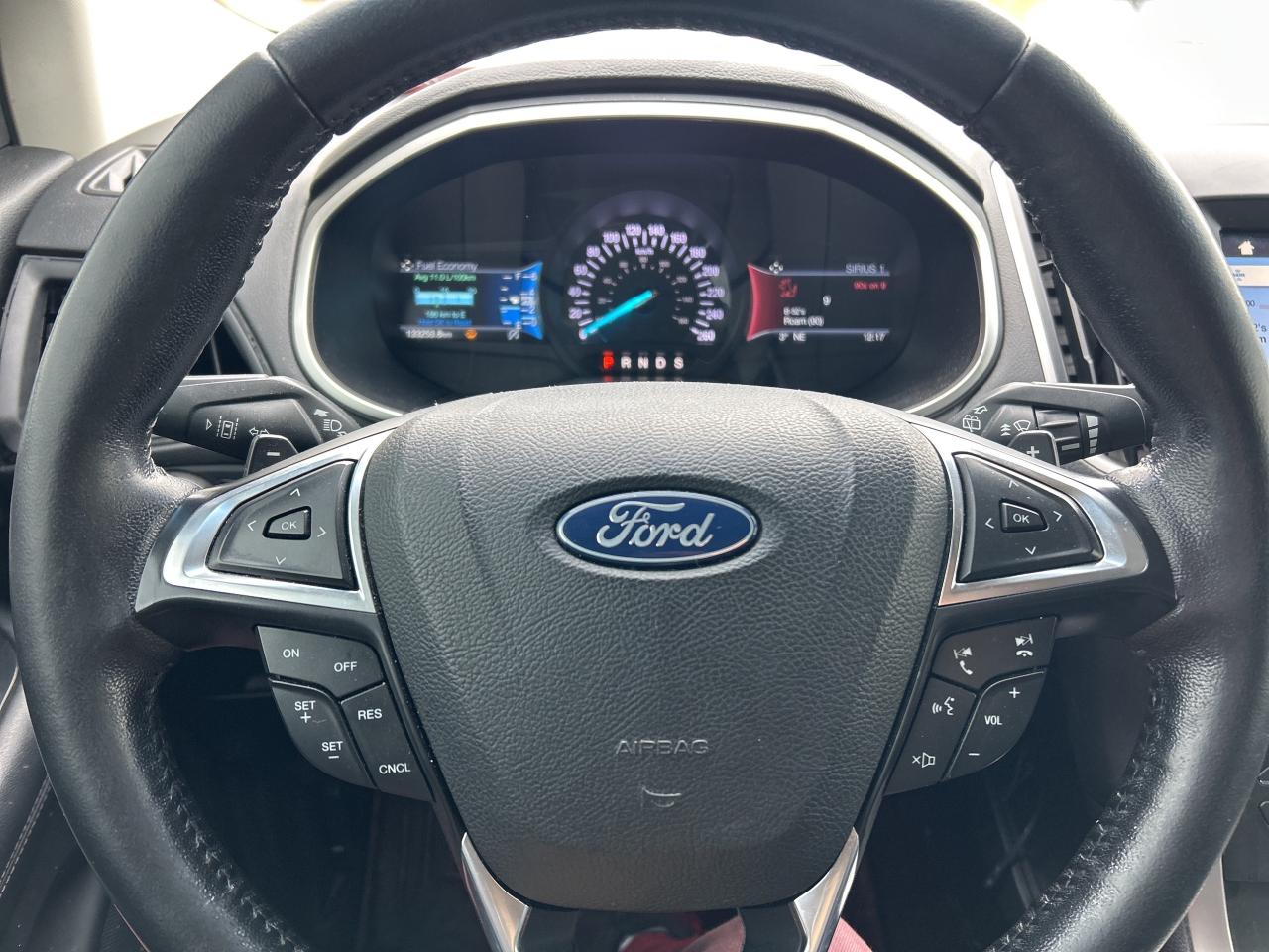 2019 Ford Edge SEL, AWD, HEATED LEATHER SEATS, REMOTE START! - Photo #17