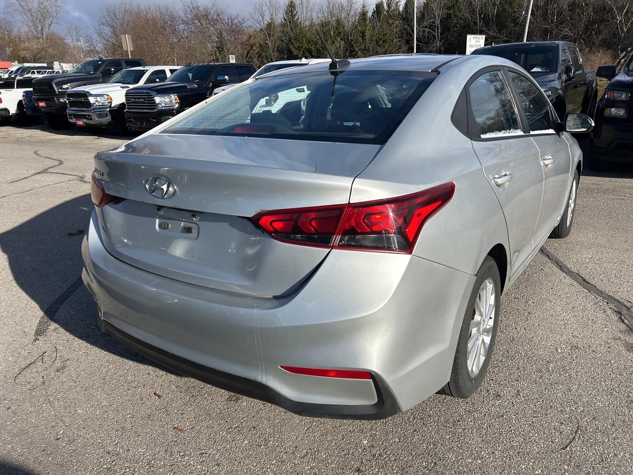 2018 Hyundai Accent GL, CLEAN CARFAX, WELL OILED, HEATED SEATS! - Photo #6
