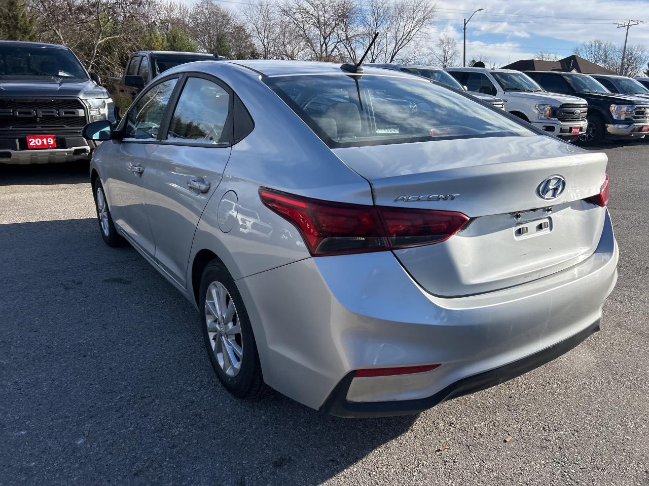 2018 Hyundai Accent GL, CLEAN CARFAX, WELL OILED, HEATED SEATS! - Photo #8