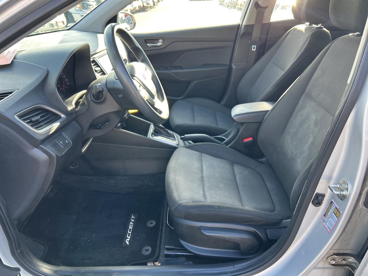 2018 Hyundai Accent GL, CLEAN CARFAX, WELL OILED, HEATED SEATS! - Photo #12