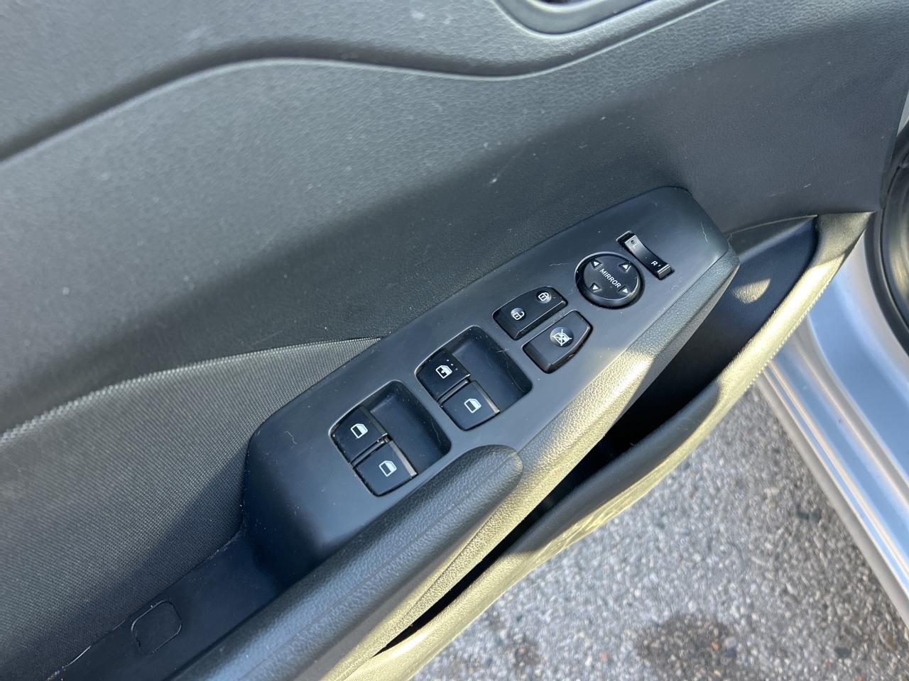 2018 Hyundai Accent GL, CLEAN CARFAX, WELL OILED, HEATED SEATS! - Photo #13