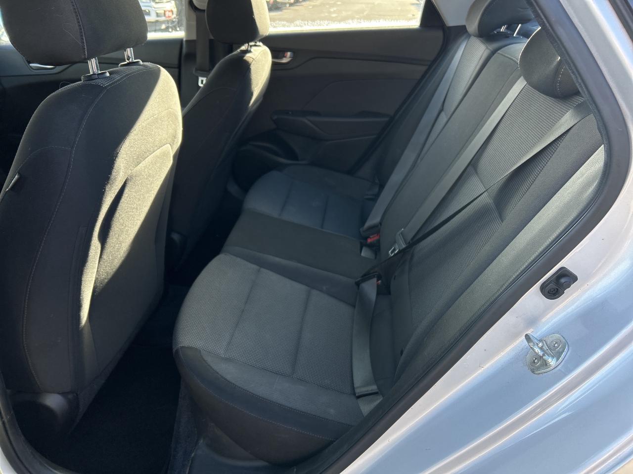 2018 Hyundai Accent GL, CLEAN CARFAX, WELL OILED, HEATED SEATS! - Photo #14