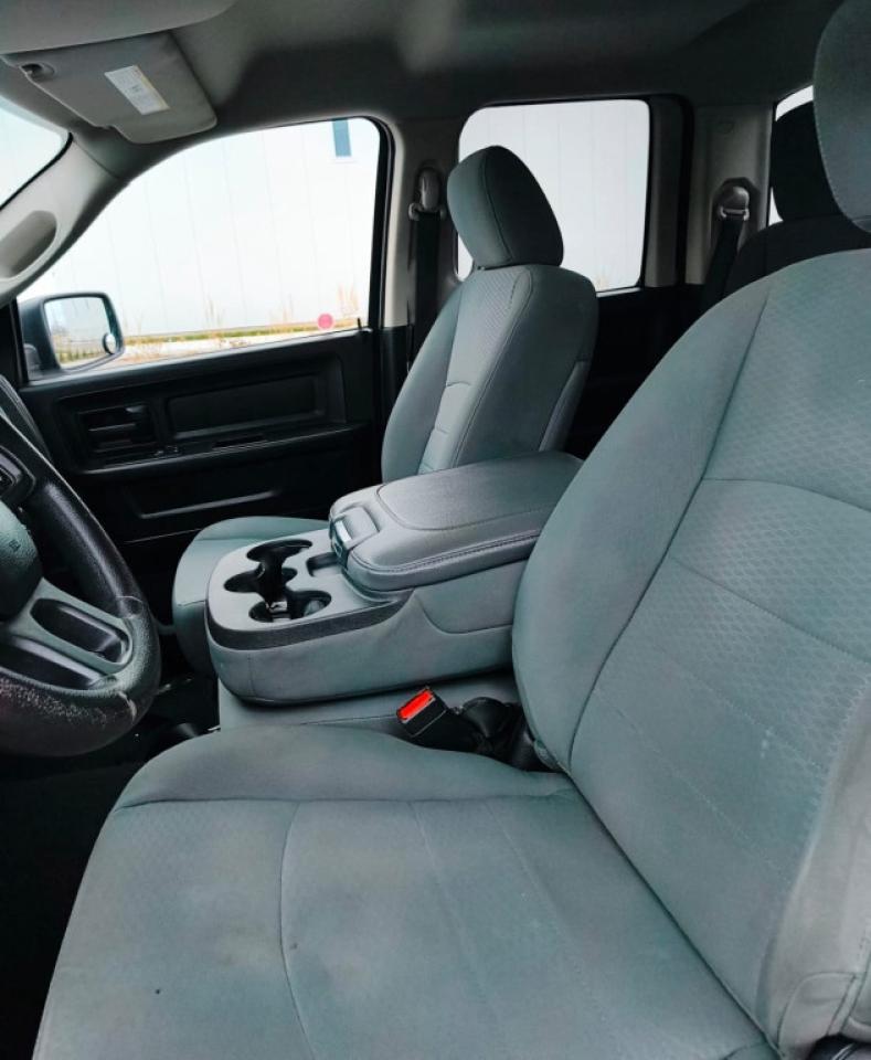 2014 RAM 1500 4WD CREW CAB 149" ST Photo