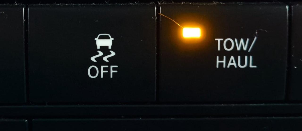 2014 RAM 1500 4WD CREW CAB 149" ST Photo