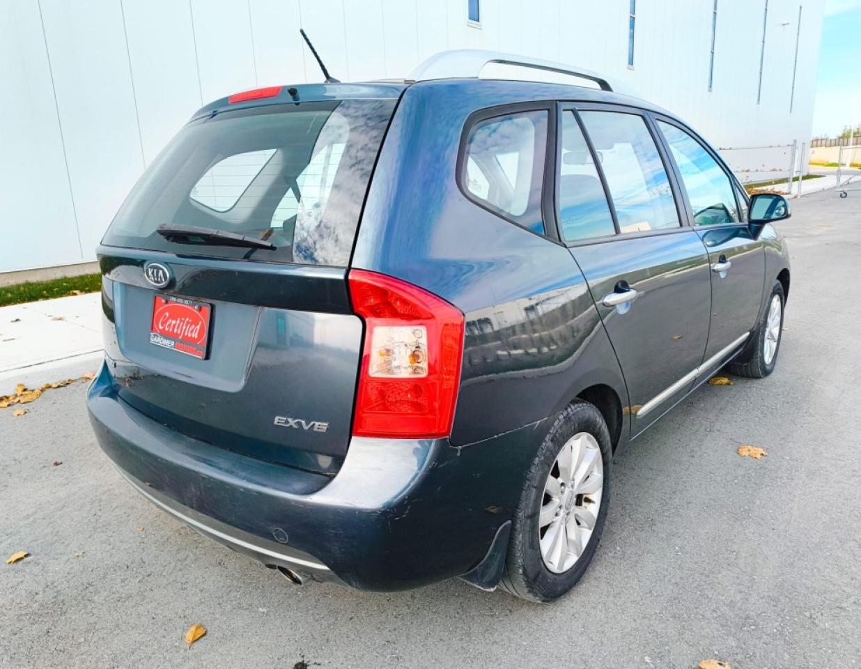 2012 Kia Rondo 4dr Wagon V6 EX Photo4