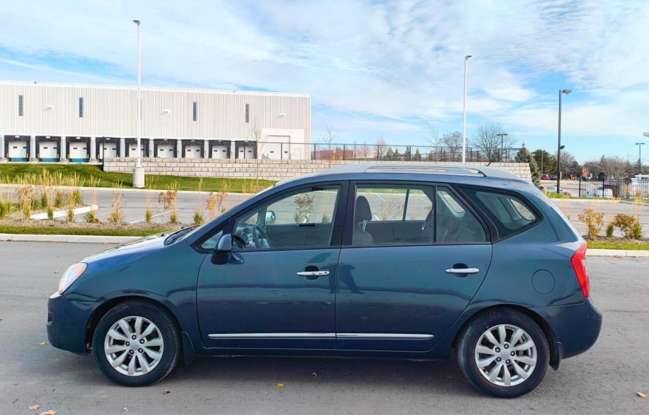 2012 Kia Rondo 4dr Wagon V6 EX Photo