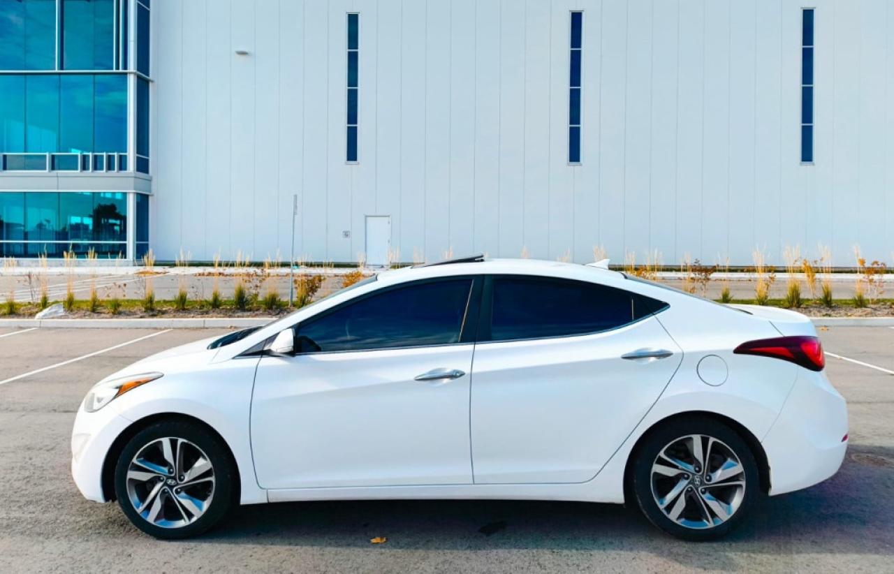 2014 Hyundai Elantra 4dr Sedan Automatic Limited w/Navi Photo
