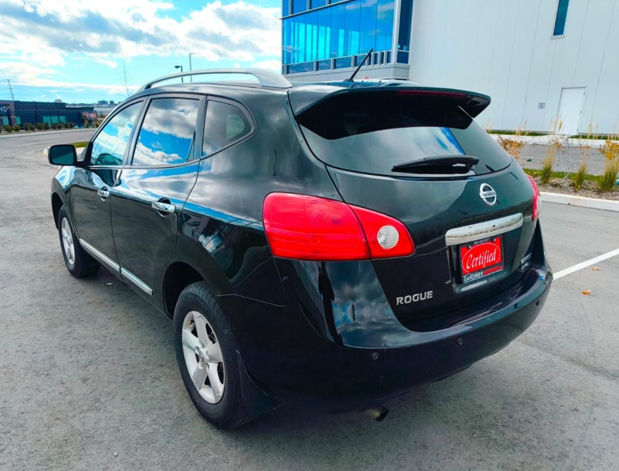 2013 Nissan Rogue S 4dr All-wheel Drive CVT Photo