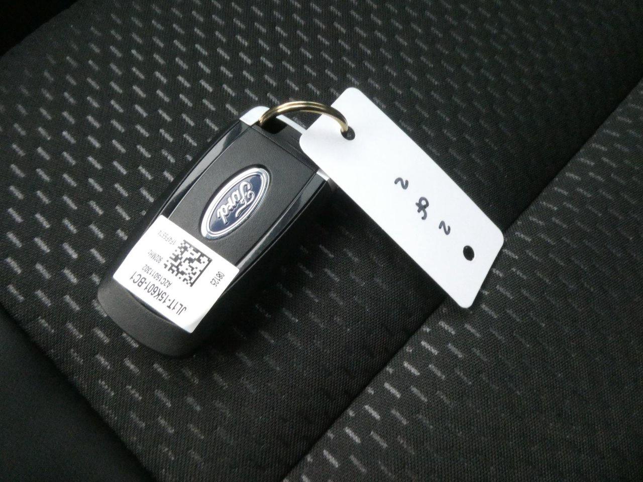 2025 Ford Escape ST LINE ST-LINE Photo