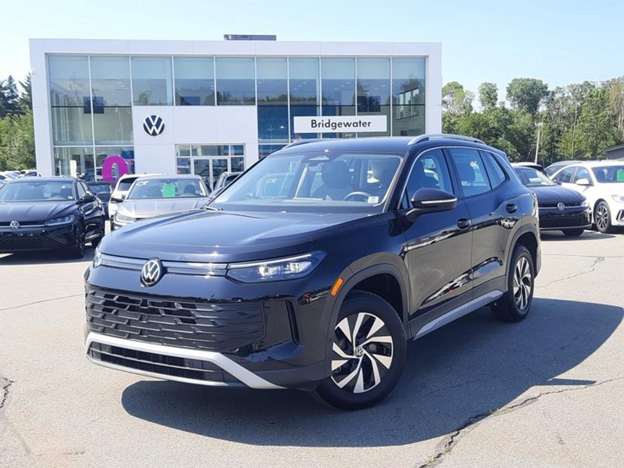 Small SUV 4WD, Trendline 4MOTION, 8-Speed Automatic w/OD, Intercooled Turbo Regular Gasoline I-4 2.0 L/121
