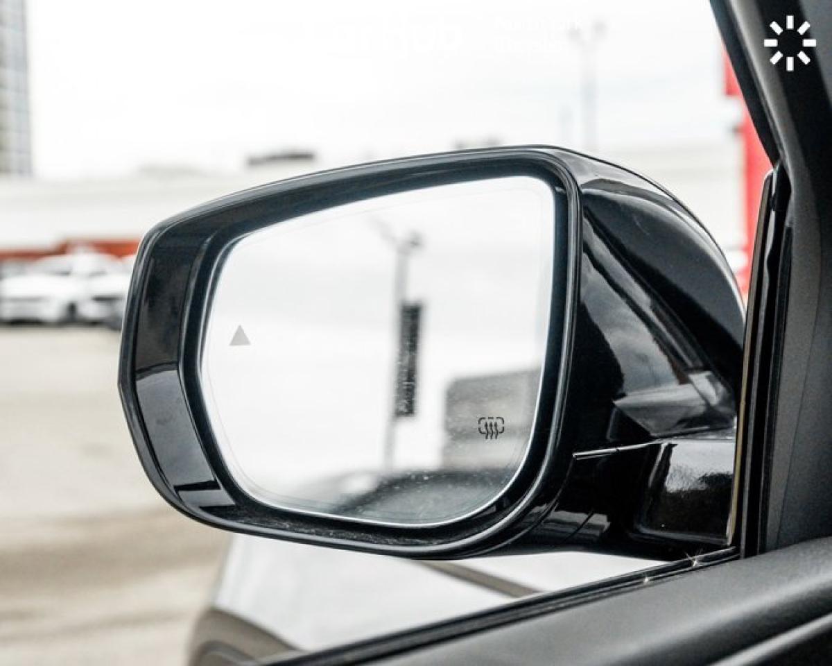 2025 Jeep Grand Cherokee LIMITED Panoroof Luxury Tech Group II Trailer Tow Package Photo