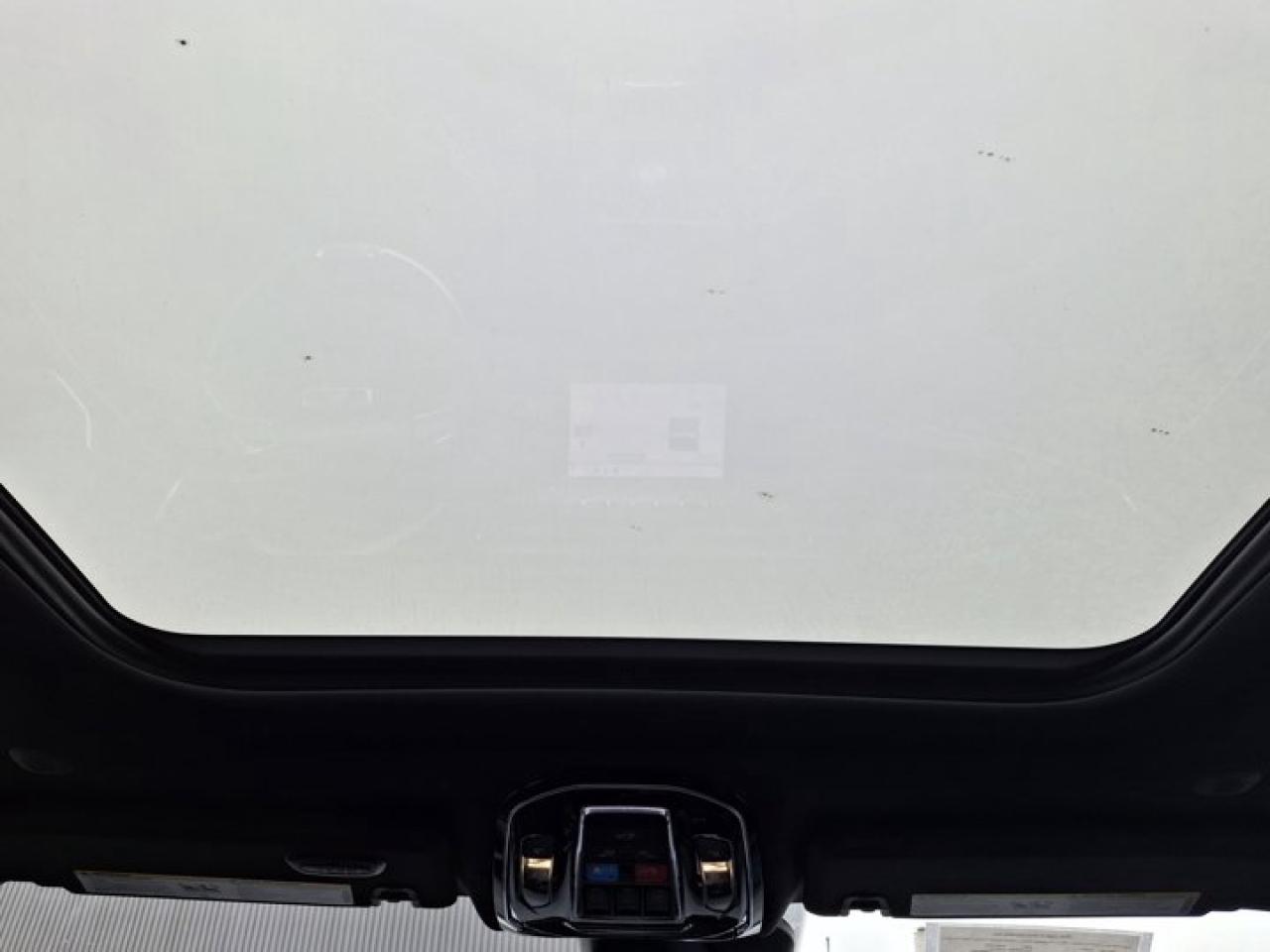 2022 Jeep Grand Cherokee 4xe Overland 4x4 | PHEV | Leather | Nav | 19 Speaker Audio | Heated Wheel | Cooled Seats and More ! Photo