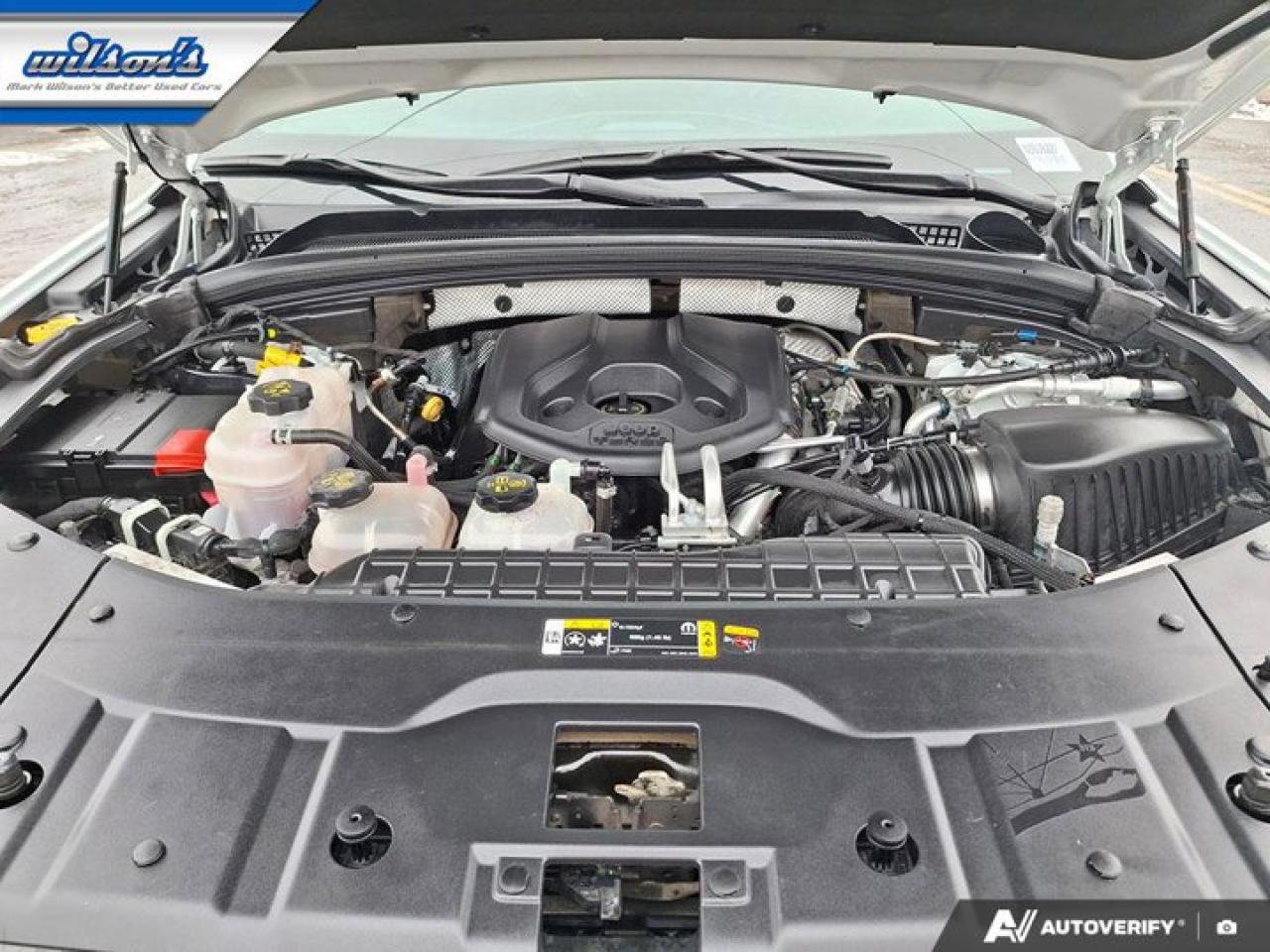 2022 Jeep Grand Cherokee 4xe Overland 4x4 | PHEV | Leather | Nav | 19 Speaker Audio | Heated Wheel | Cooled Seats and More ! Photo