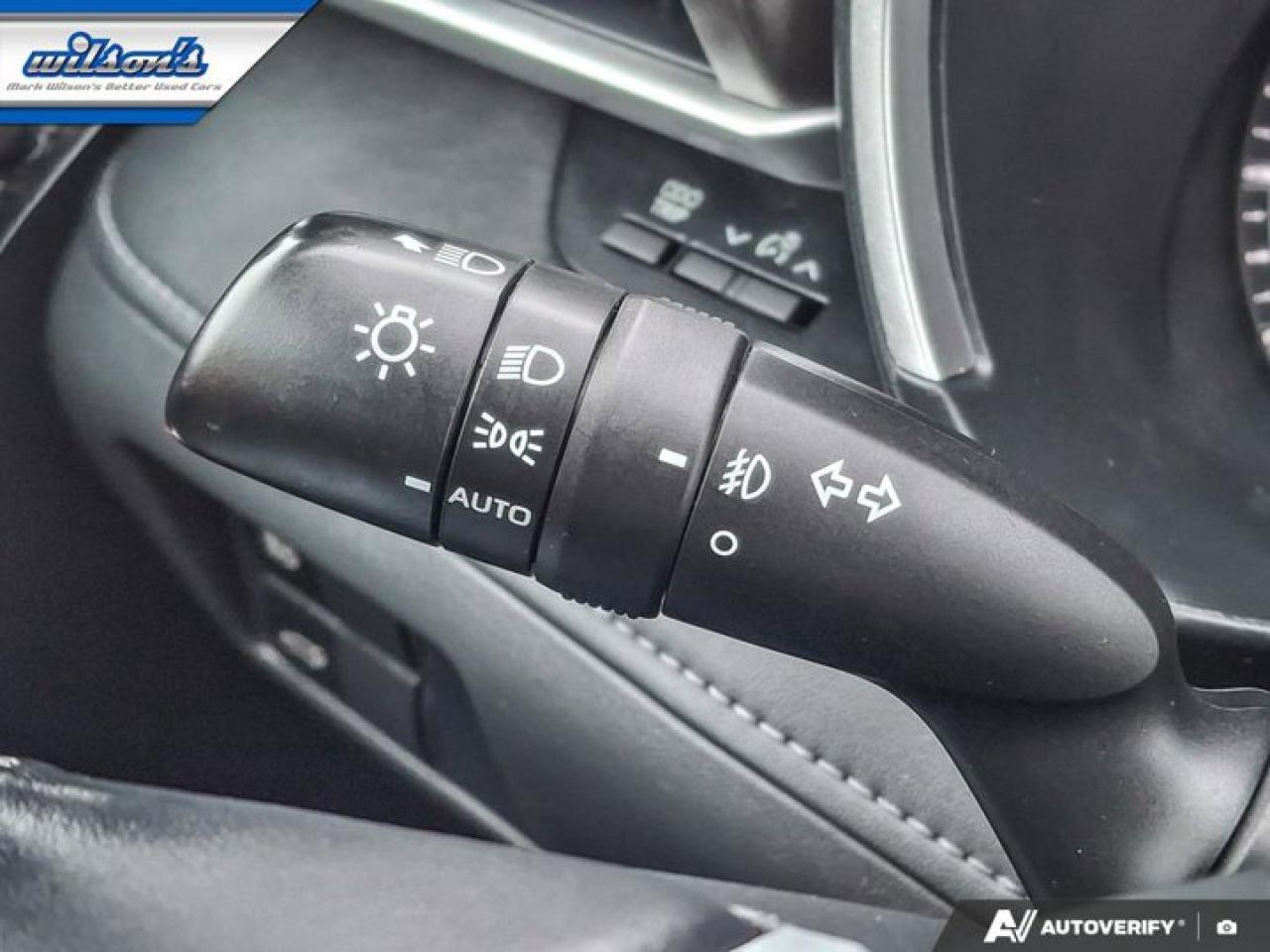 2021 Toyota Highlander XLE Leather | Sunroof | Heated Seats | Radar Cruise | Power Seat | CarPlay + Android | and More ! Photo