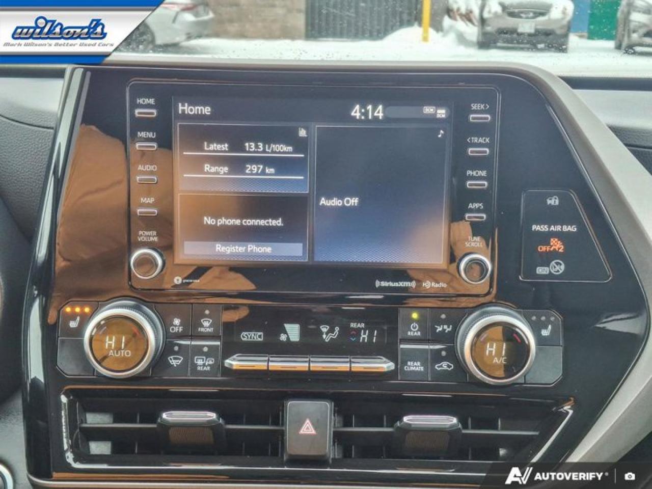 2021 Toyota Highlander XLE Leather | Sunroof | Heated Seats | Radar Cruise | Power Seat | CarPlay + Android | and More ! Photo