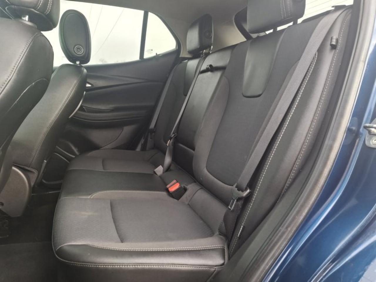 2022 Buick Encore GX Select AWD | Pano Roof | Heated Seats | Remote Start | Wireless CarPlay | Power Liftgate | and More! Photo