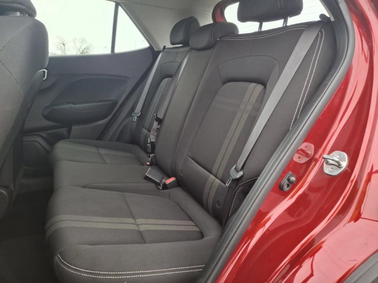 2023 Hyundai Venue Preferred | Heated Wheel + Seats | CarPlay + Android | Rear Camera | and More ! Photo