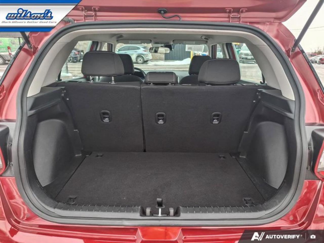 2023 Hyundai Venue Preferred | Heated Wheel + Seats | CarPlay + Android | Rear Camera | and More ! Photo