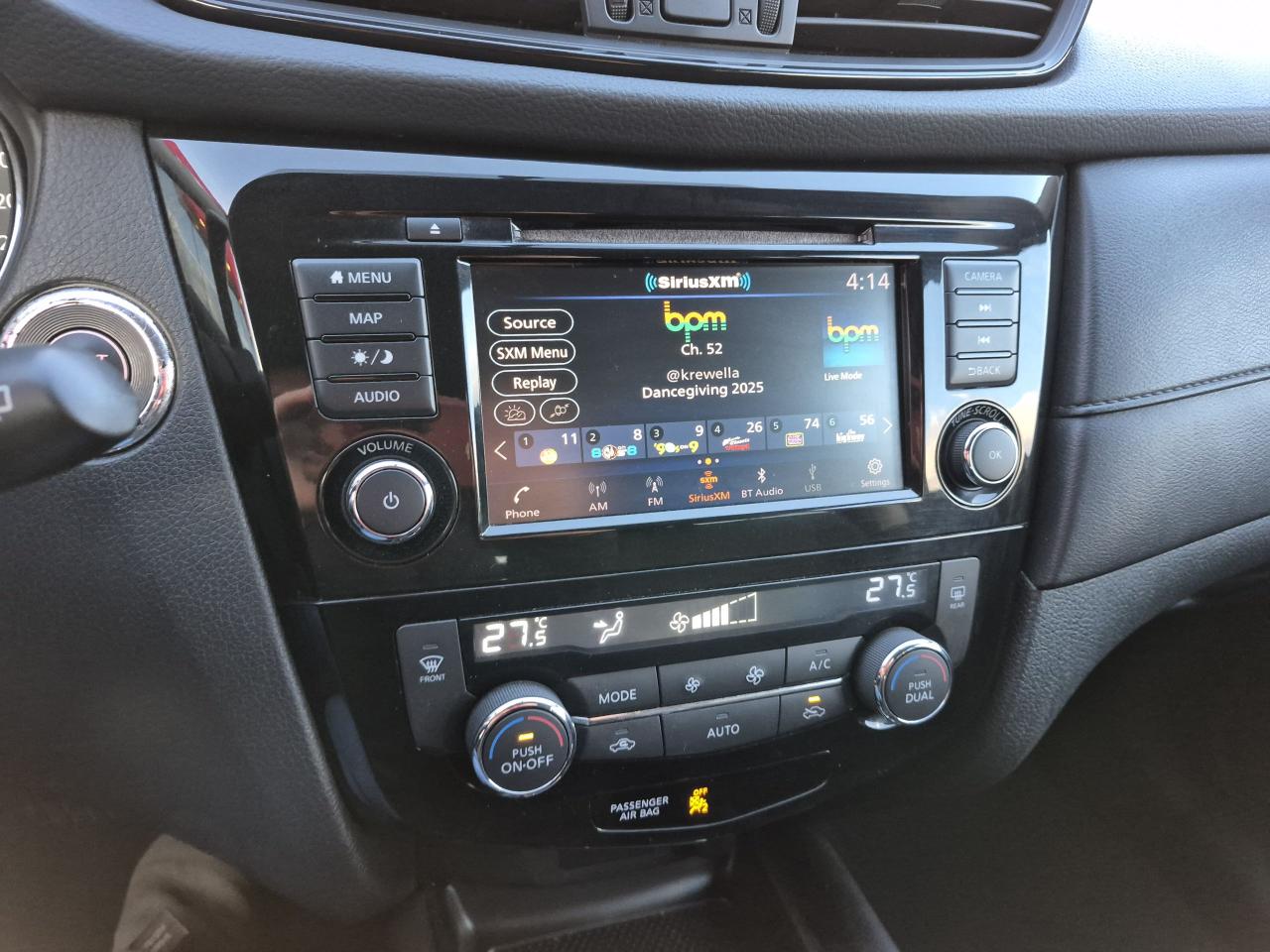 2018 Nissan Rogue SV AWD TECH PACKAGE Photo9