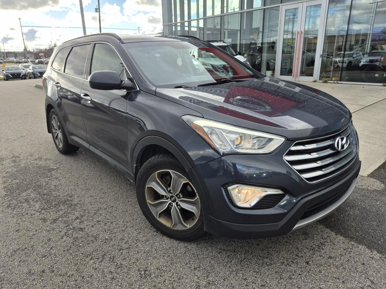 Used 2015 Hyundai Santa Fe XL 7 PASSENGER, AS IS for sale in Yarmouth, NS
