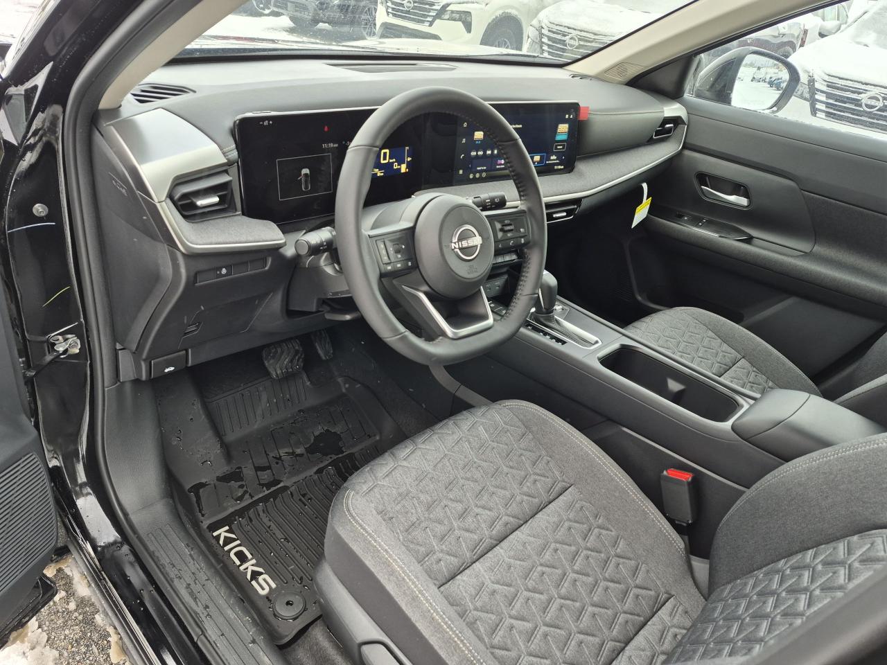 2026 Nissan Kicks SV Photo21