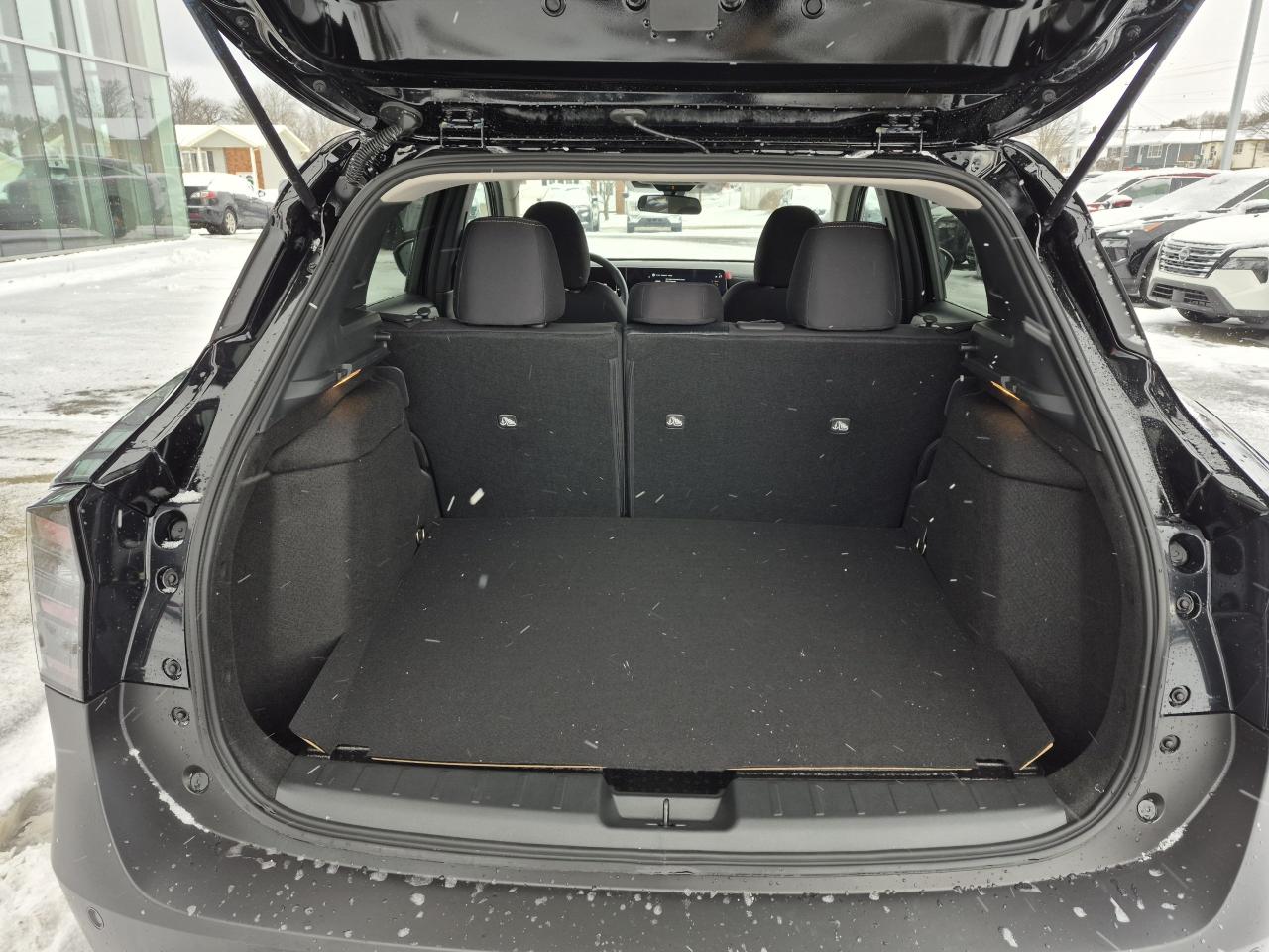 2026 Nissan Kicks SV Photo28