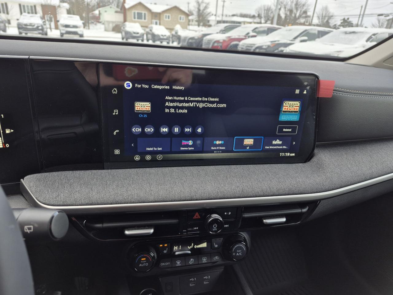 2026 Nissan Kicks SV Photo9