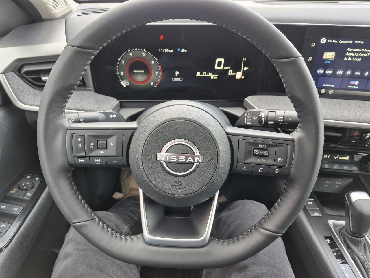 2026 Nissan Kicks SV Photo7