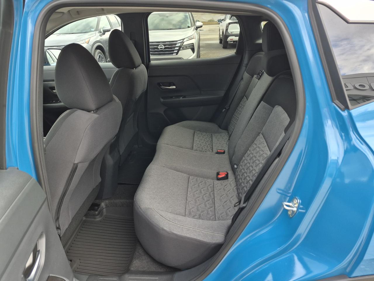 2026 Nissan Kicks SV Photo11