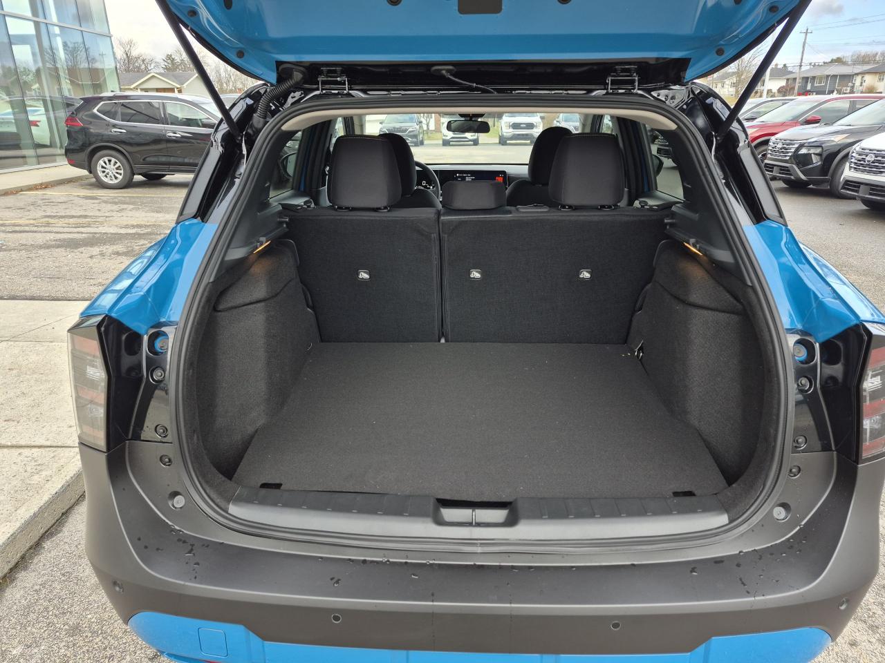 2026 Nissan Kicks SV Photo28