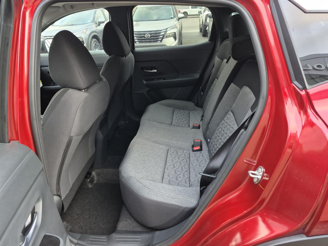 2026 Nissan Kicks SV Photo26