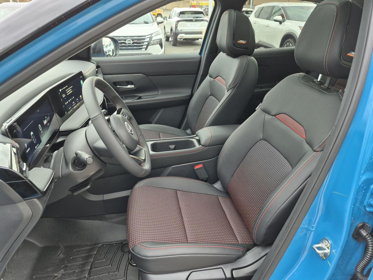 2026 Nissan Kicks SR PREMIUM Photo26