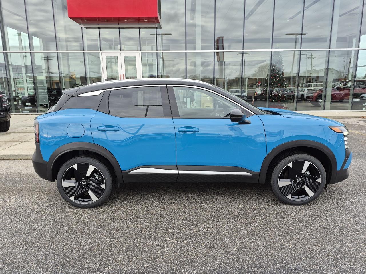 2026 Nissan Kicks SR PREMIUM Photo24