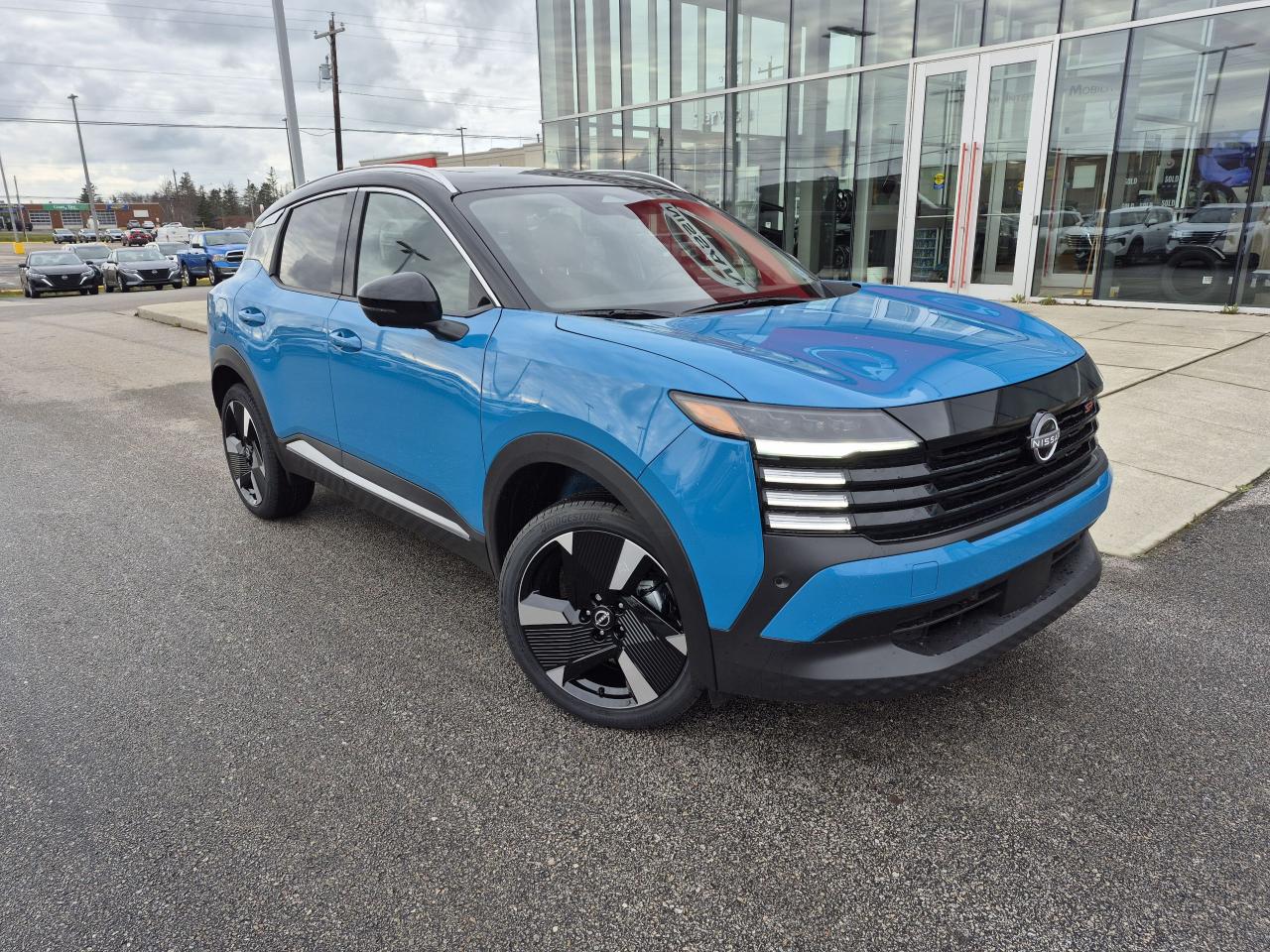 2026 Nissan Kicks SR PREMIUM Photo1