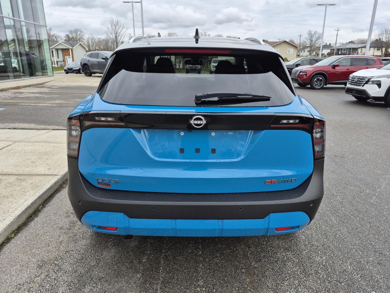 2026 Nissan Kicks SR PREMIUM Photo4