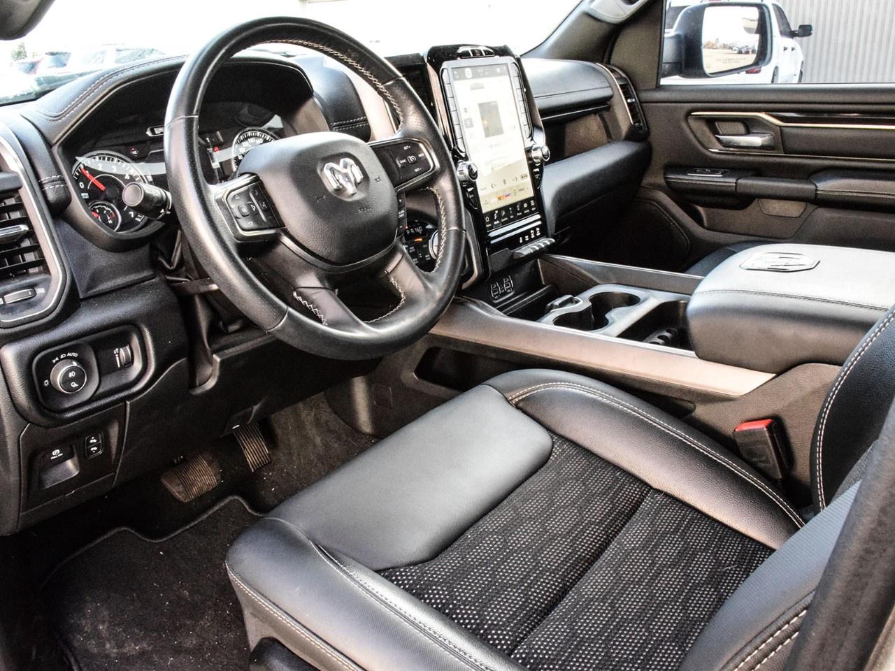 2022 RAM 1500 SPORT 4X4 CREW CAB 5'7" BOX Photo