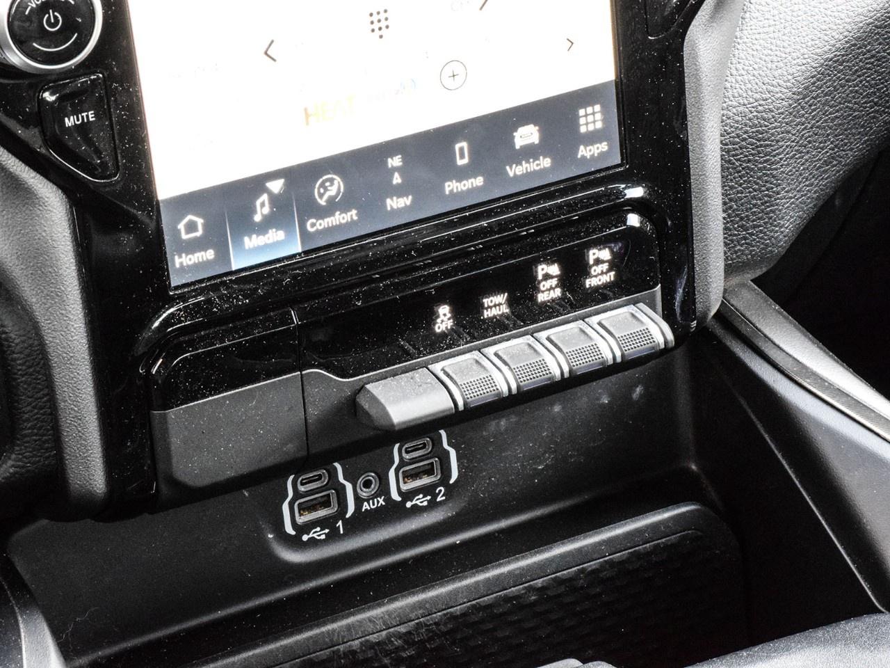 2022 RAM 1500 SPORT 4X4 CREW CAB 5'7" BOX Photo