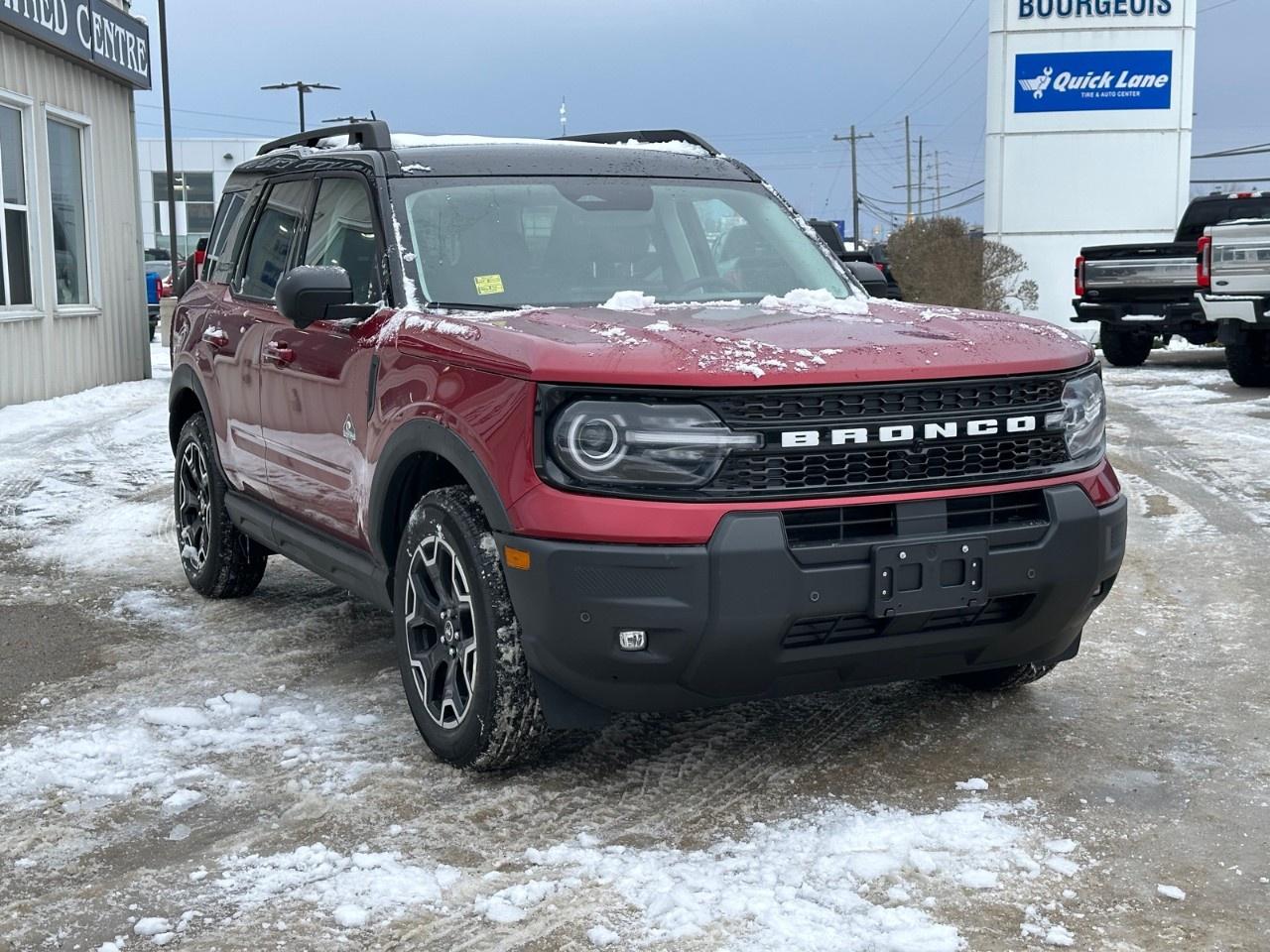 2025 Ford Bronco Sport Outer Banks 4x4 Photo3
