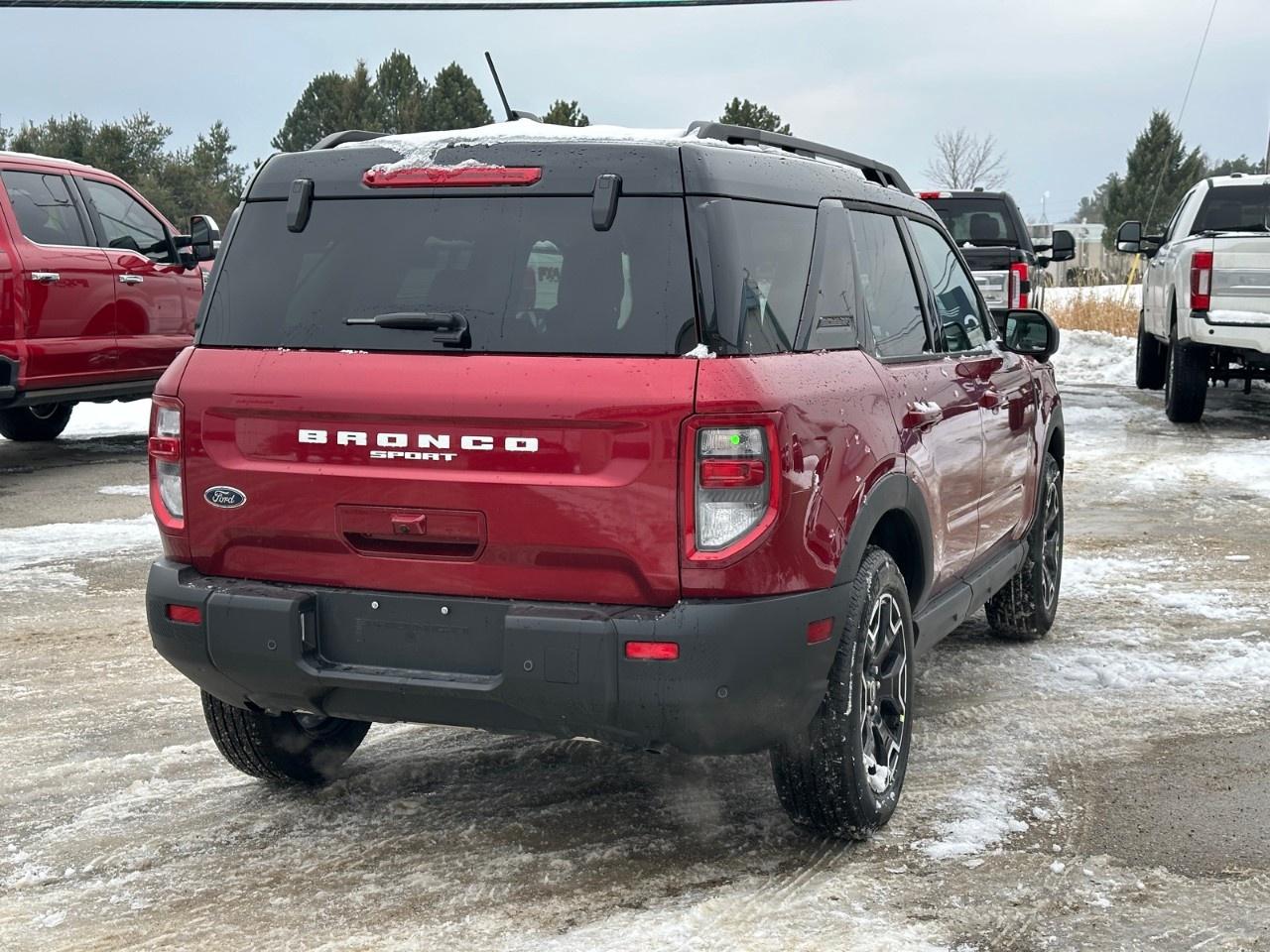 2025 Ford Bronco Sport Outer Banks 4x4 Photo