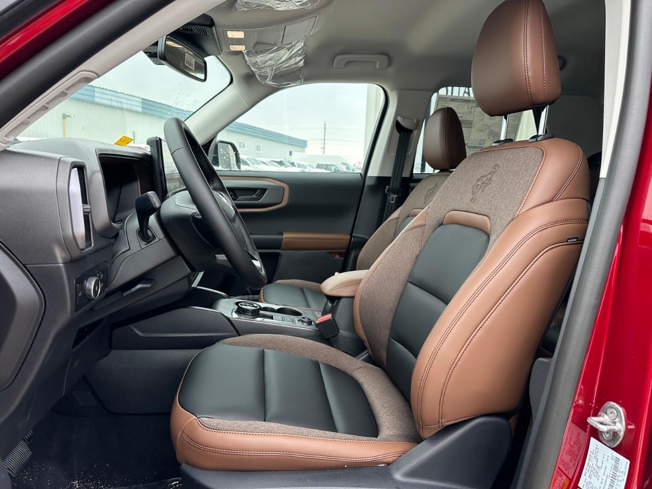 2025 Ford Bronco Sport Outer Banks 4x4 Photo