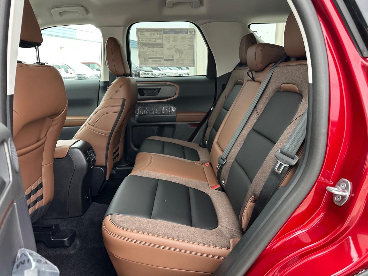 2025 Ford Bronco Sport Outer Banks 4x4 Photo