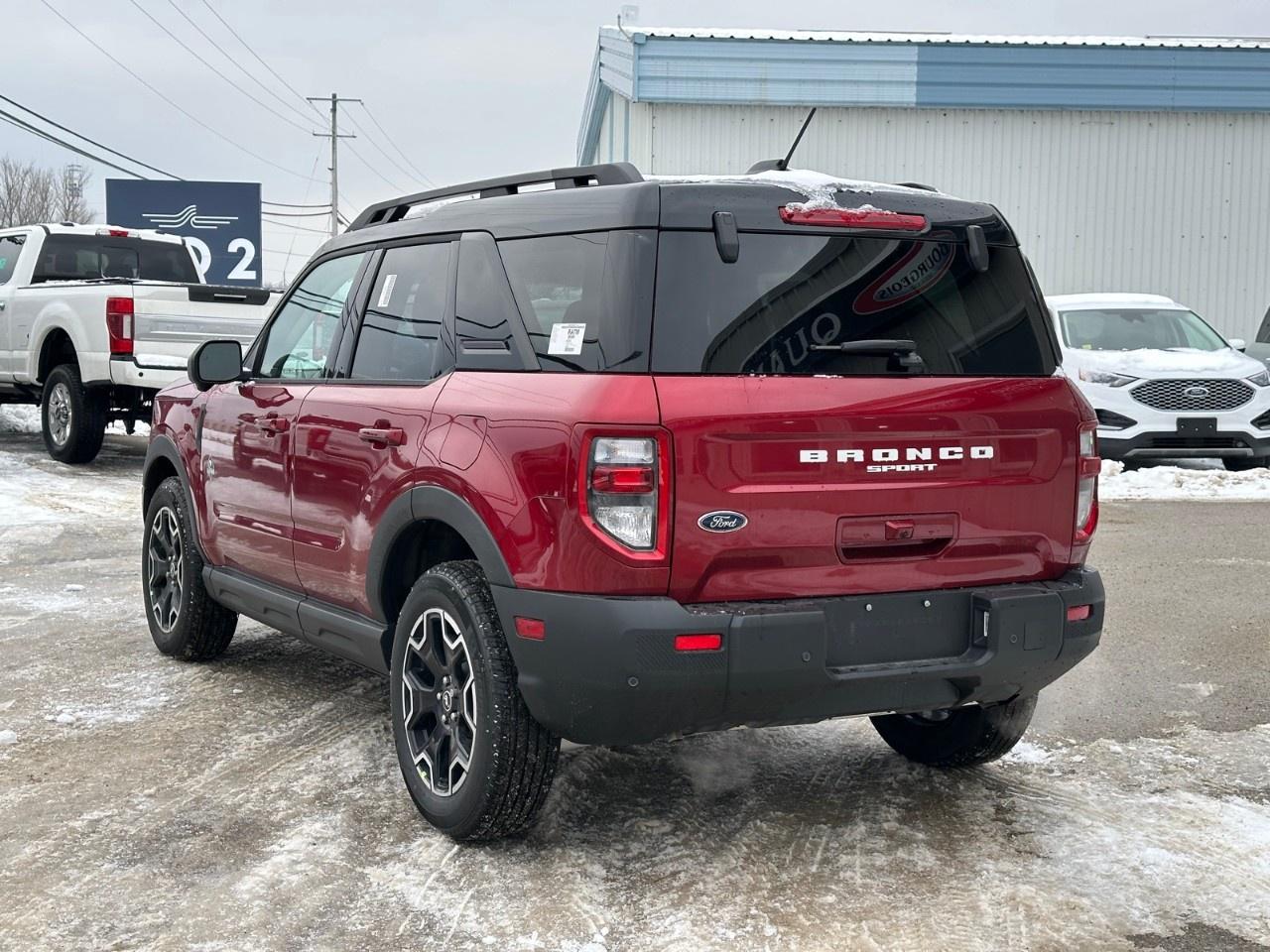 2025 Ford Bronco Sport Outer Banks 4x4 Photo